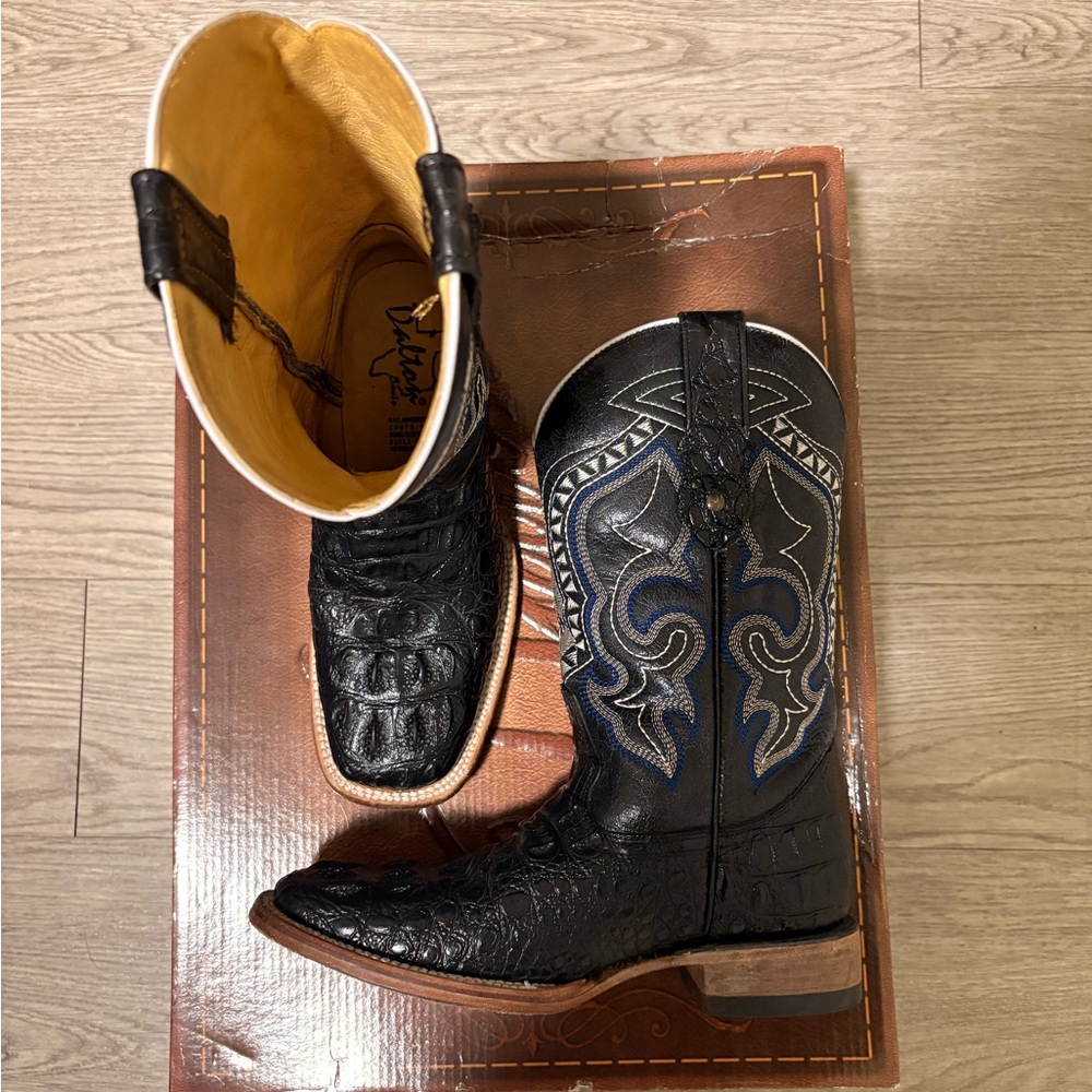 Kids Black leather boots, crocodile pattern